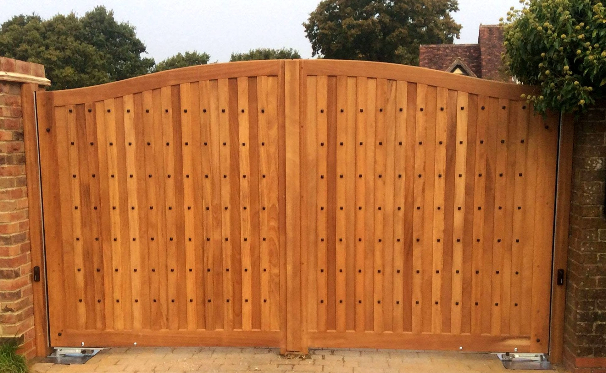 Routine gate maintenance on a commercial property in Jacksonville, FL